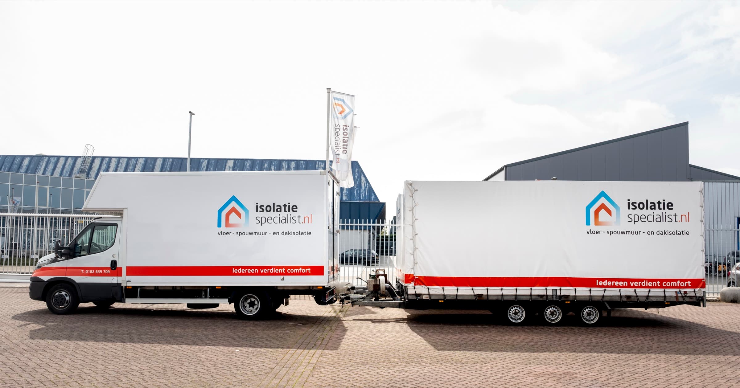 Bussen van Isolatiespecialist.nl op de vestiging in Moerkapelle